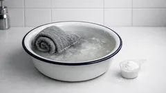 Dlaczego ręczniki szarzeją i brzydko pachną mimo prania? Zrób proste pranie na reset